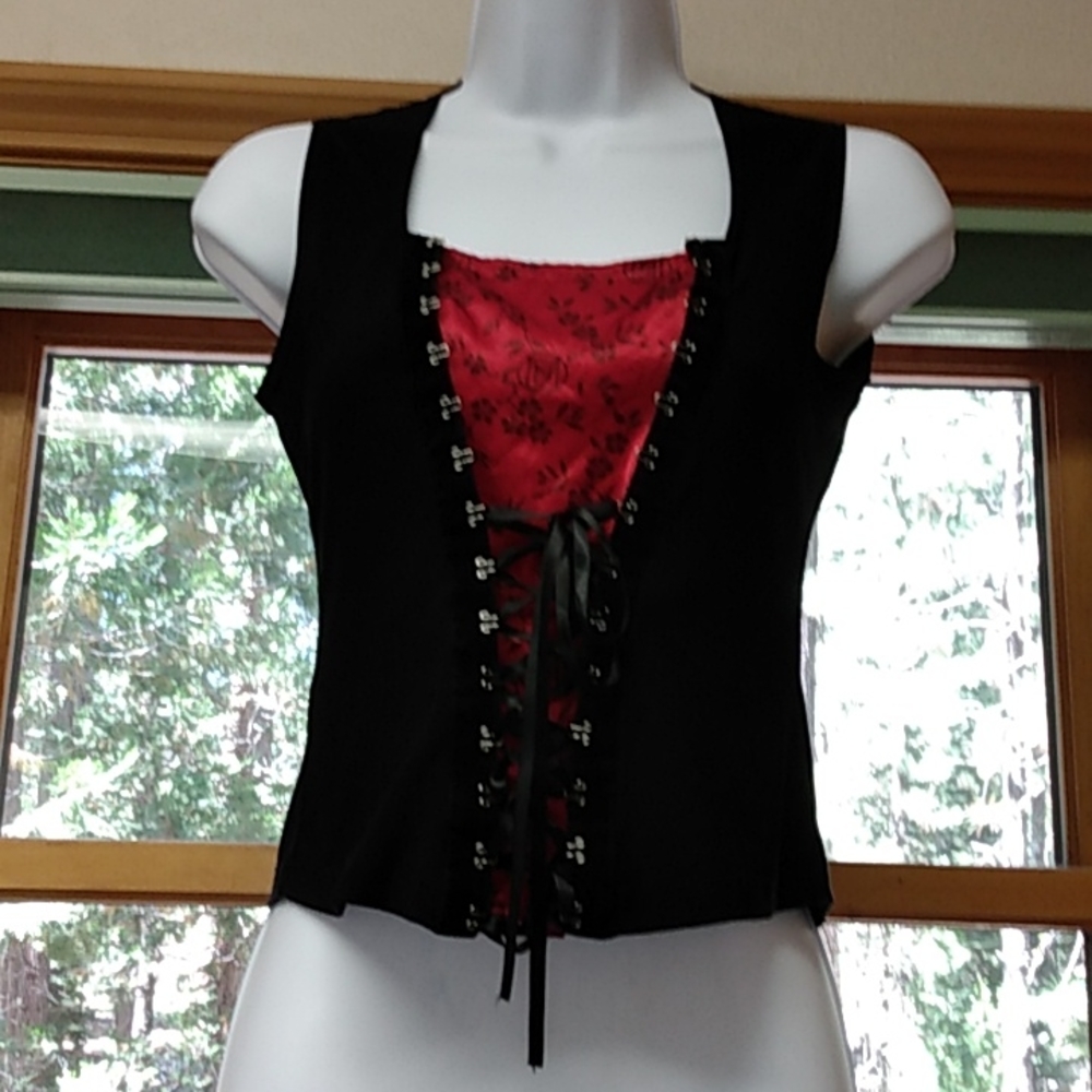 Gothic/Renaissance Corset style black top
